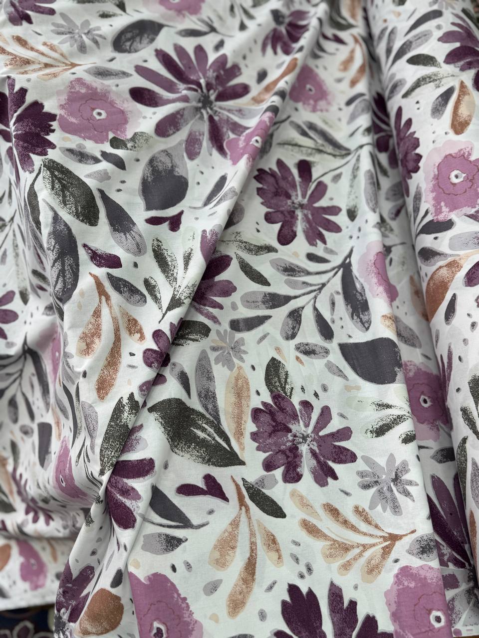 ملحفه طرح نرگس فیلور | ۱۰۰٪ پنبه طبیعی، ضد حساسیت، عرض ۲.۴۰