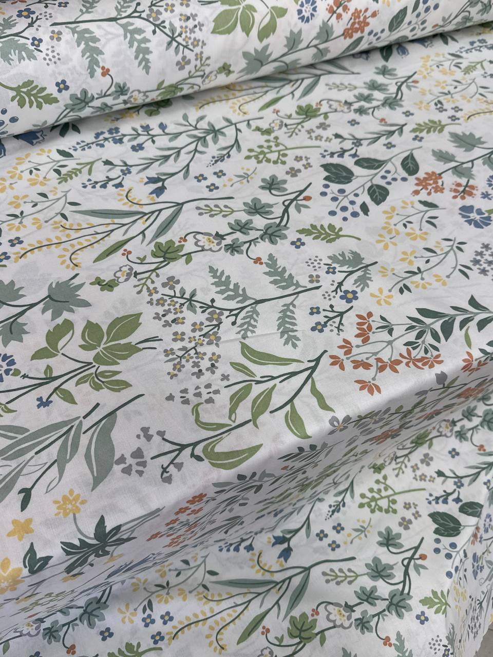 پارچه ملحفه‌ای فیلور طرح ساناز عرض ۲/۴۰ نخ‌پنبه ضدحساسیت