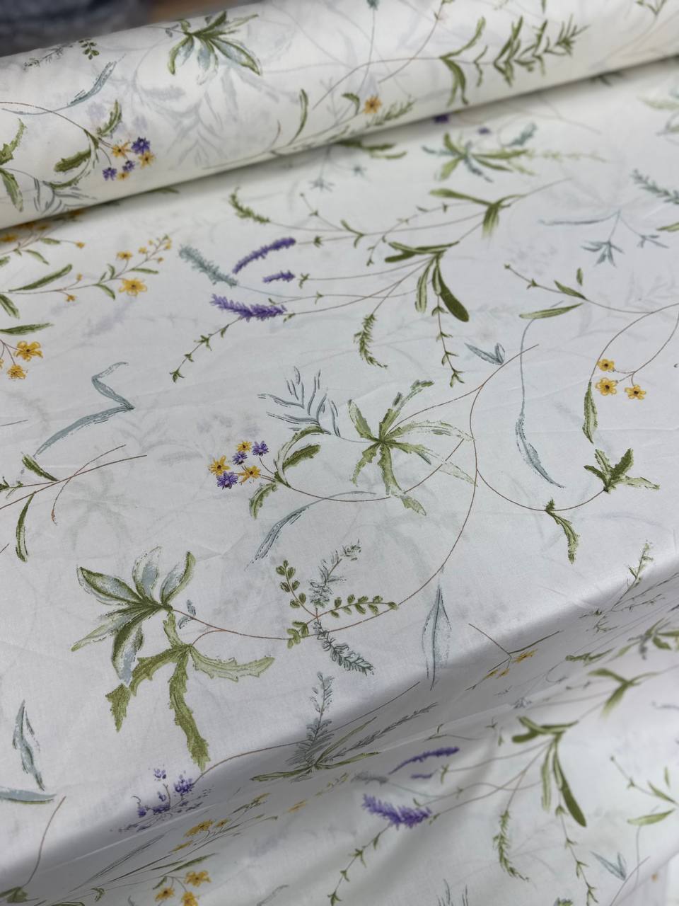 پارچه ملحفه‌ای فیلور طرح گلناز عرض ۲/۴۰ نخ پنبه طبیعی ضدحساسیت