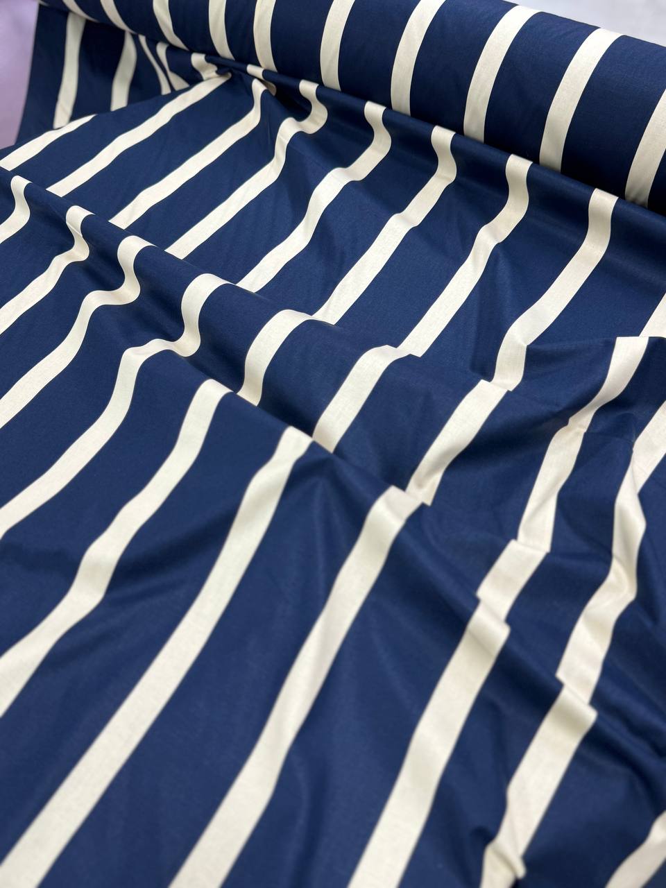 پارچه ملحفه ای طرح جام سرمه ای(راه راه) ای برند فیلور -ست طرح جام سرمه ای