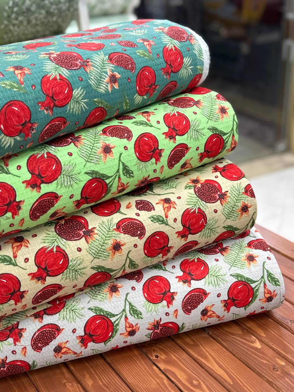 پارچه نمگیر(زنبوری) آشپزخانه ای طرح انار